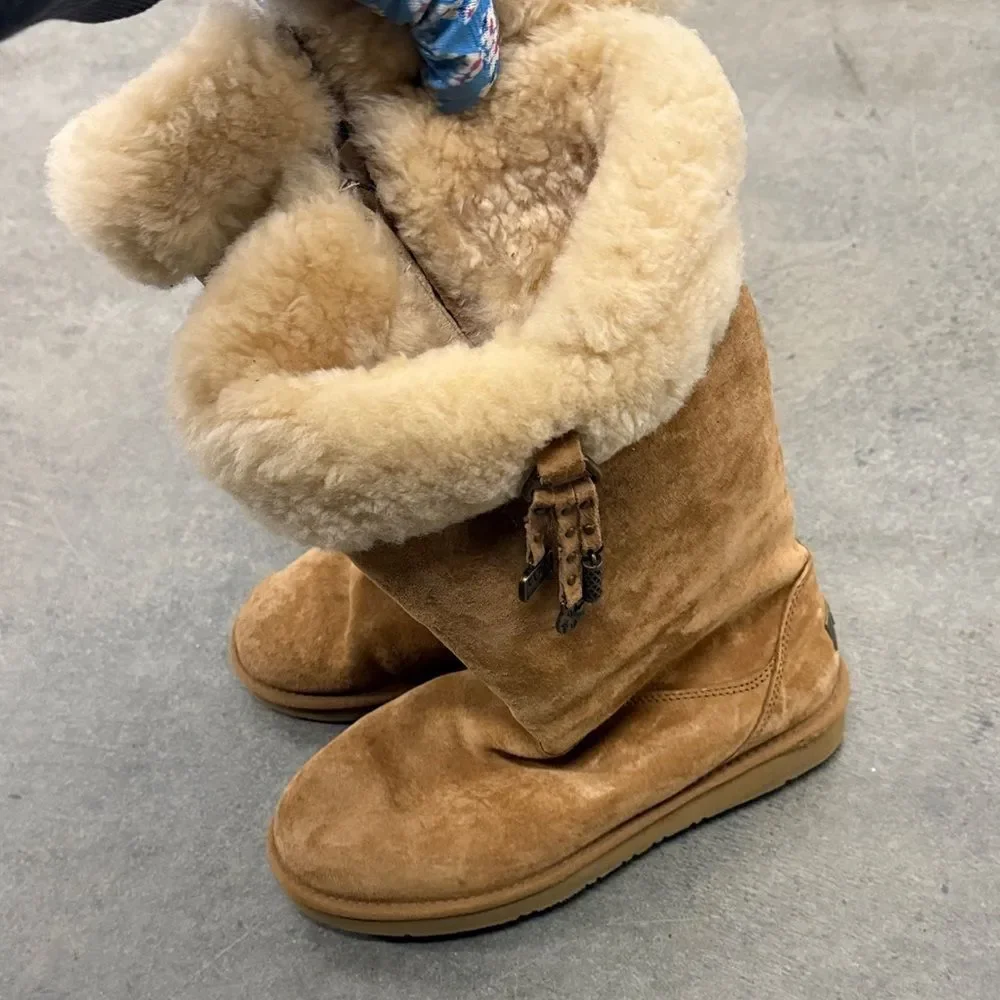 UGG rare vintage Chestnut Shearling Tall Boots